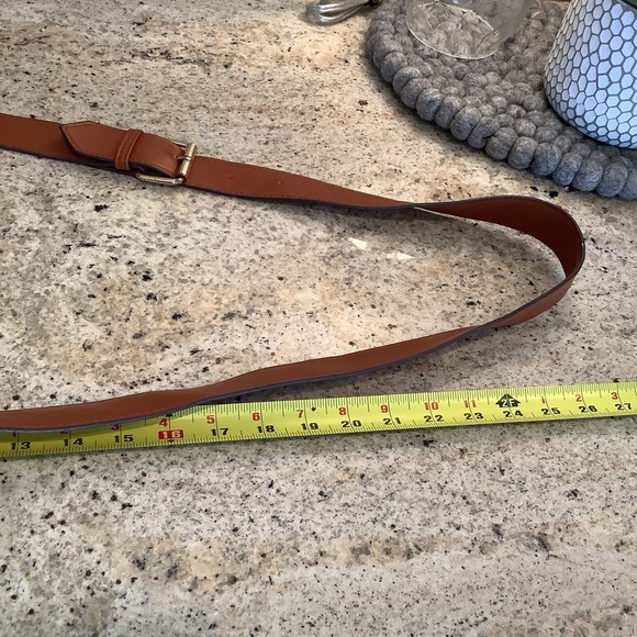 Sondra Robert’s Squared Brown Woven Leather Crossbody Bag - Picture 12 of 12